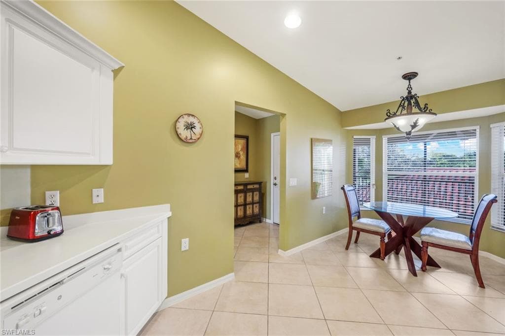 2790 Cypress Trace CIR 2228-16
