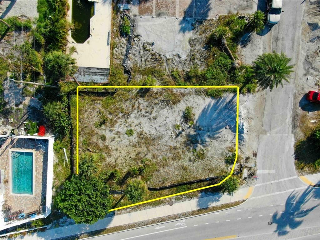 3891 Estero BLVD-4