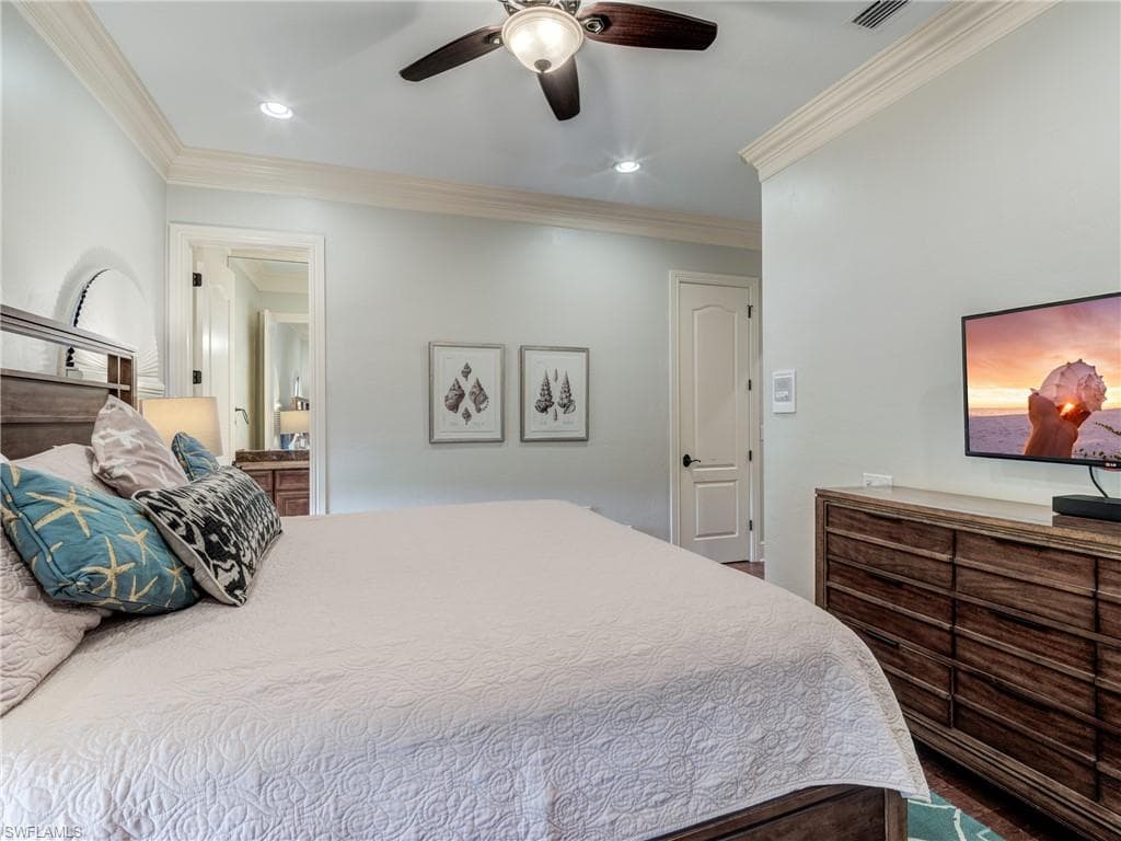 15160 Captiva DR-17
