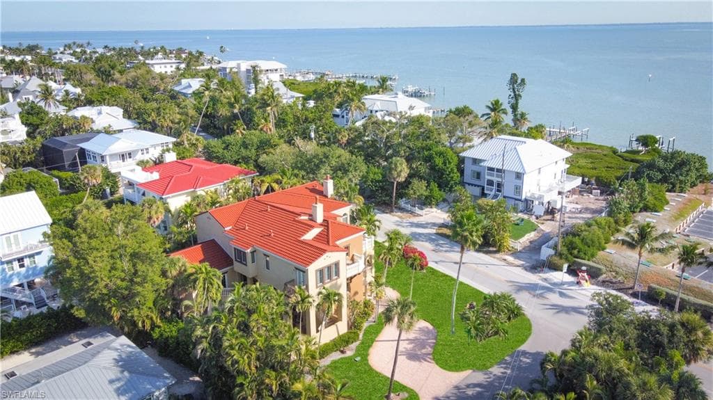15160 Captiva DR-43
