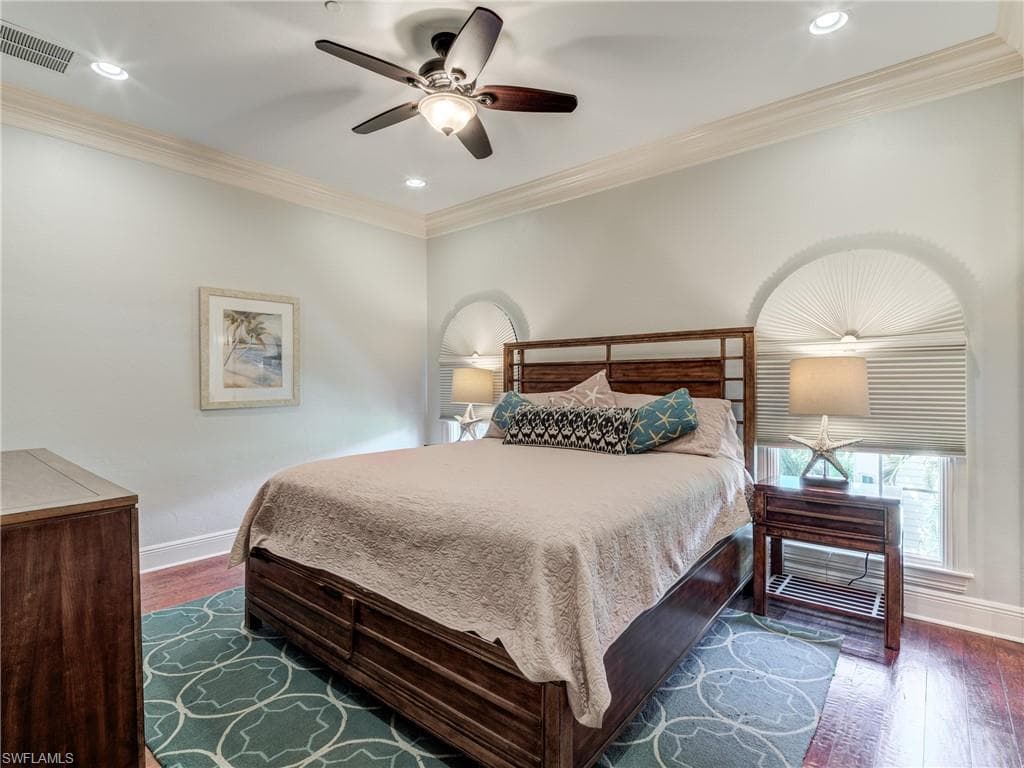 15160 Captiva DR-16
