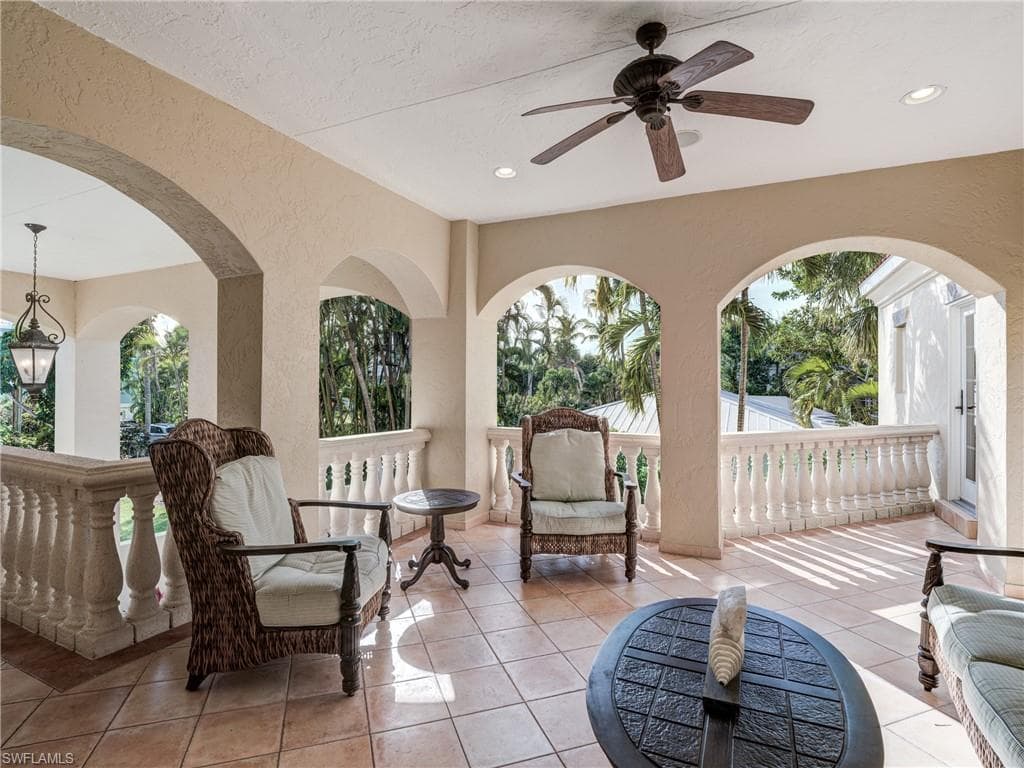 15160 Captiva DR-28