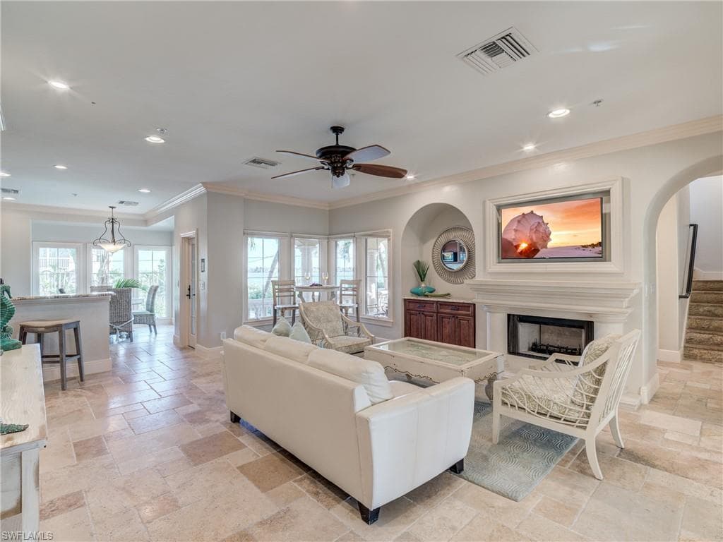 15160 Captiva DR-20