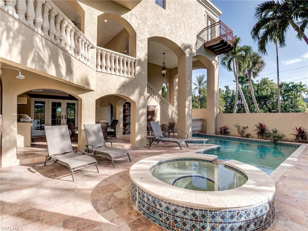 15160 Captiva DR-34