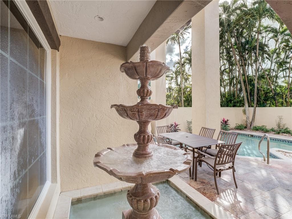 15160 Captiva DR-33