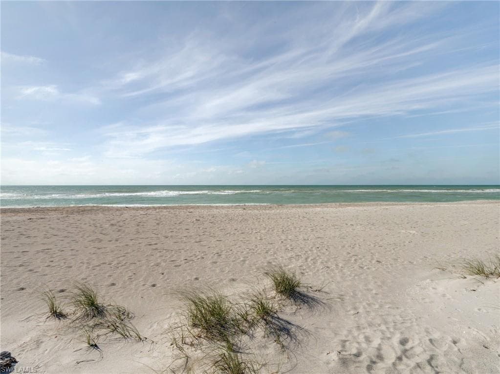 15160 Captiva DR-45