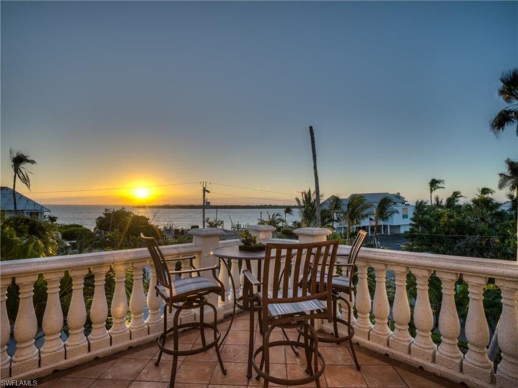 15160 Captiva DR-4