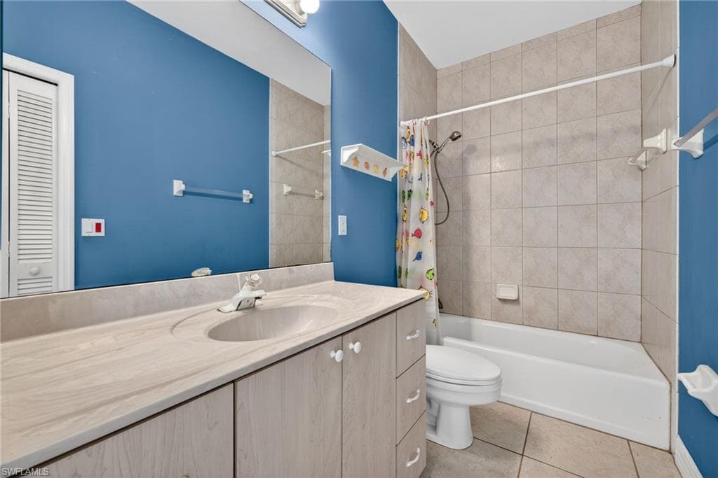6476 Pine AVE-40