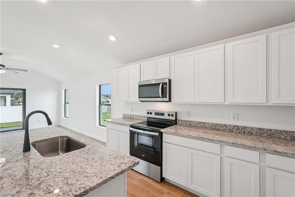 144 Blackstone DR-12