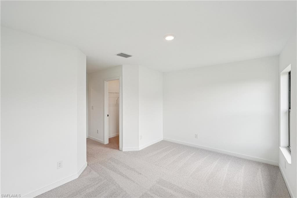 144 Blackstone DR-20