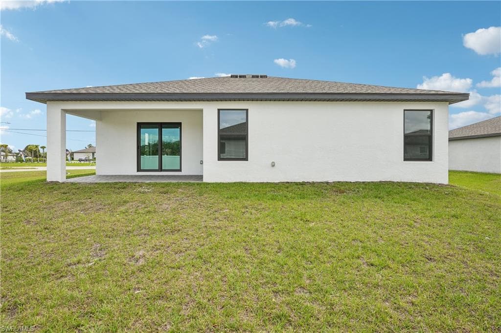 144 Blackstone DR-34