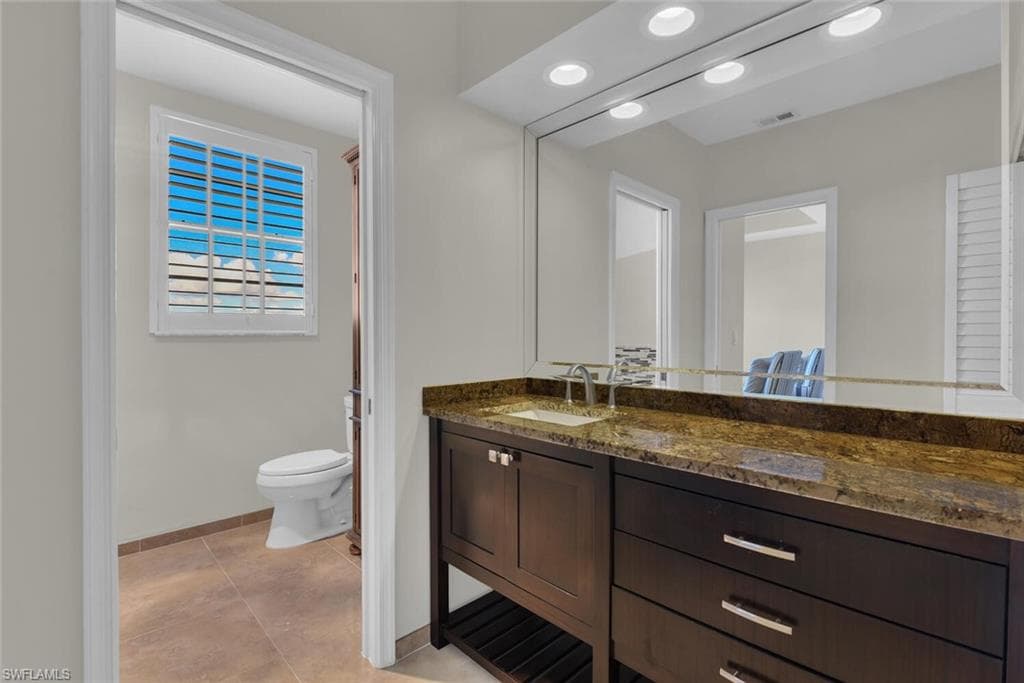 2000 Royal Marco WAY 2-607-18