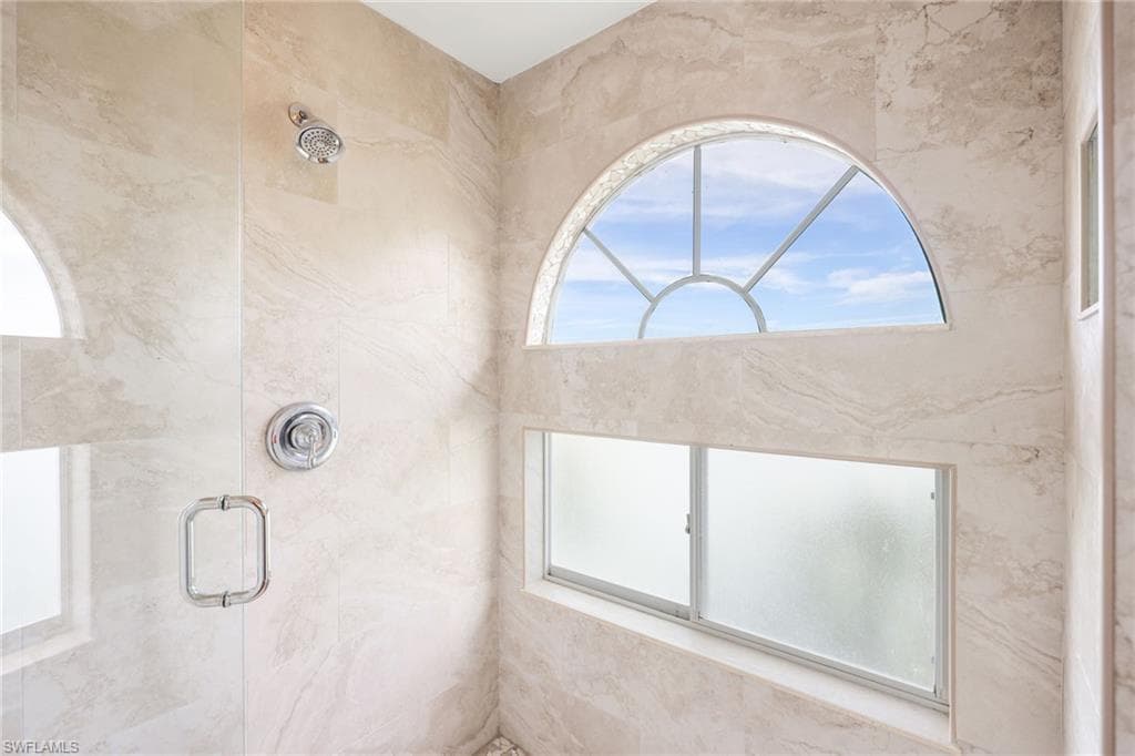 2711 Citrus Lake DR F305-28