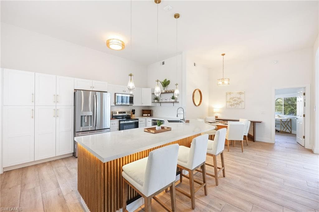 2711 Citrus Lake DR F305-15