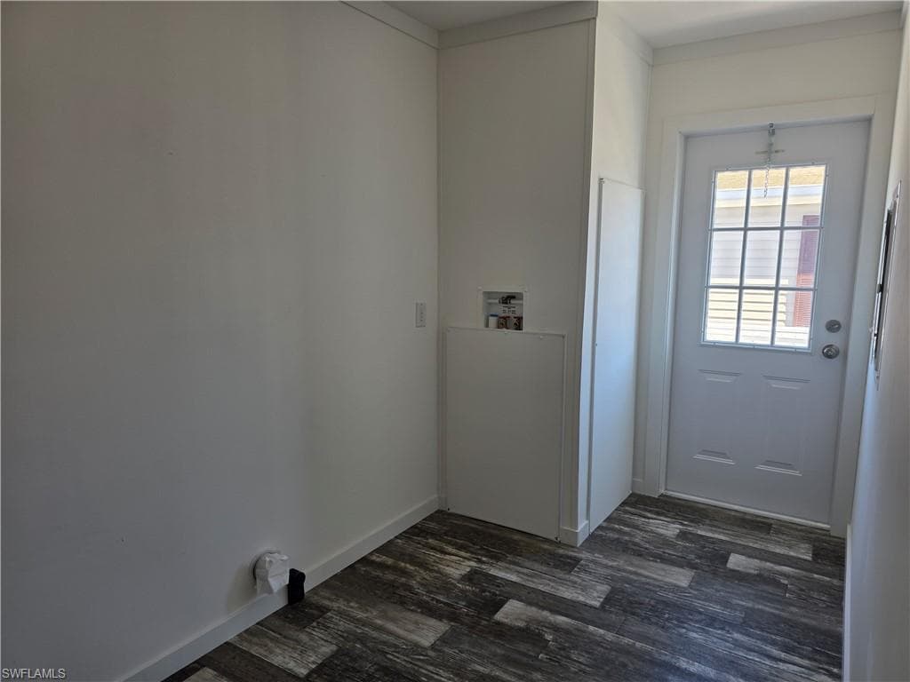 7 Birch BLVD-13