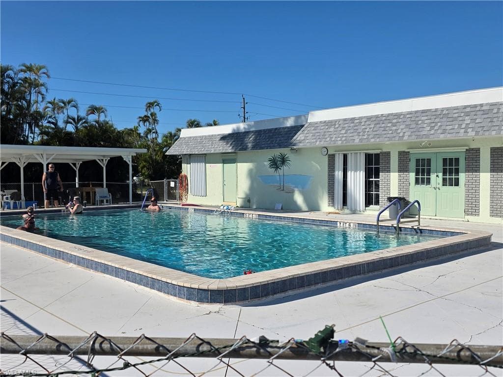 7 Birch BLVD-15