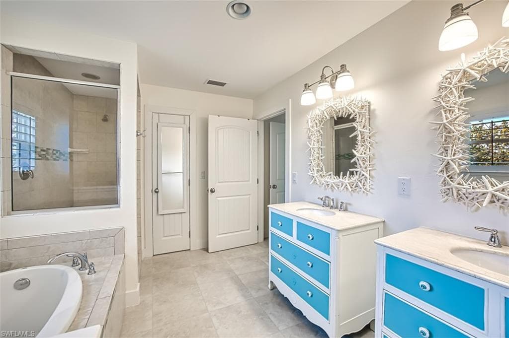 1233 Middle Gulf DR-26