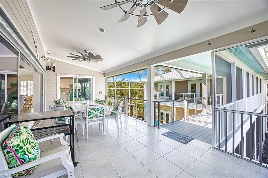 1233 Middle Gulf DR-22
