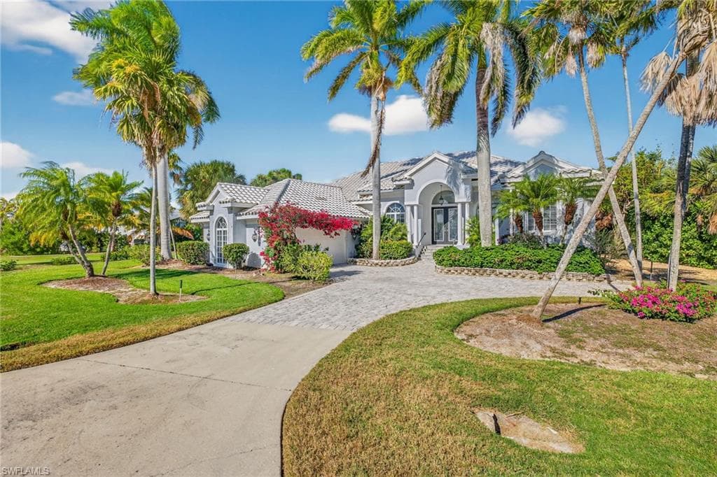 9008 Mockingbird DR-2