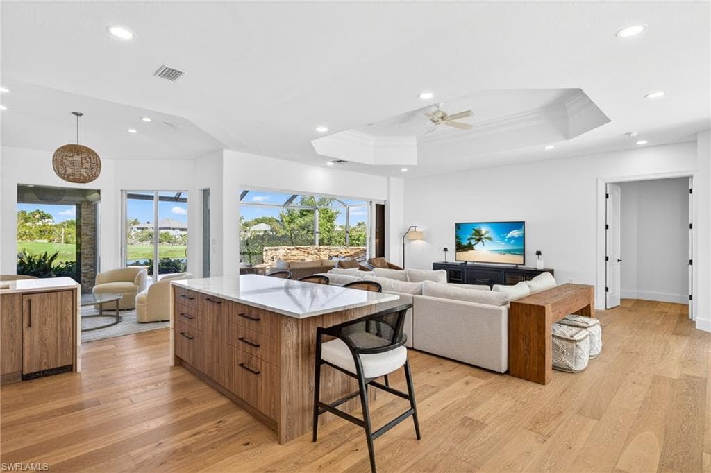 9008 Mockingbird DR-7