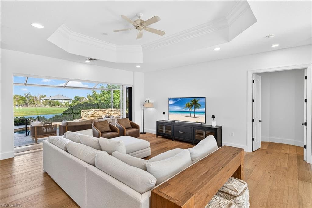 9008 Mockingbird DR-5