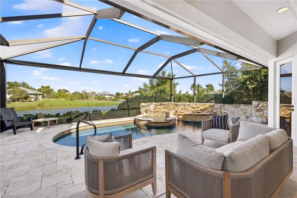 9008 Mockingbird DR-31