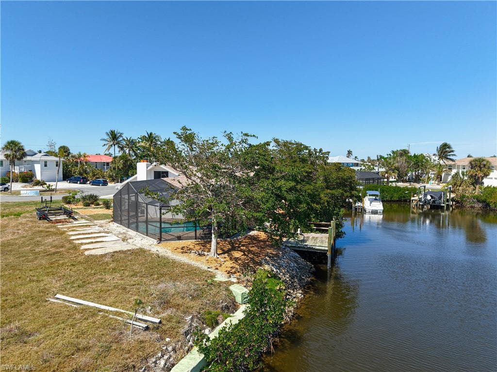 11481 Rebecca CIR-43