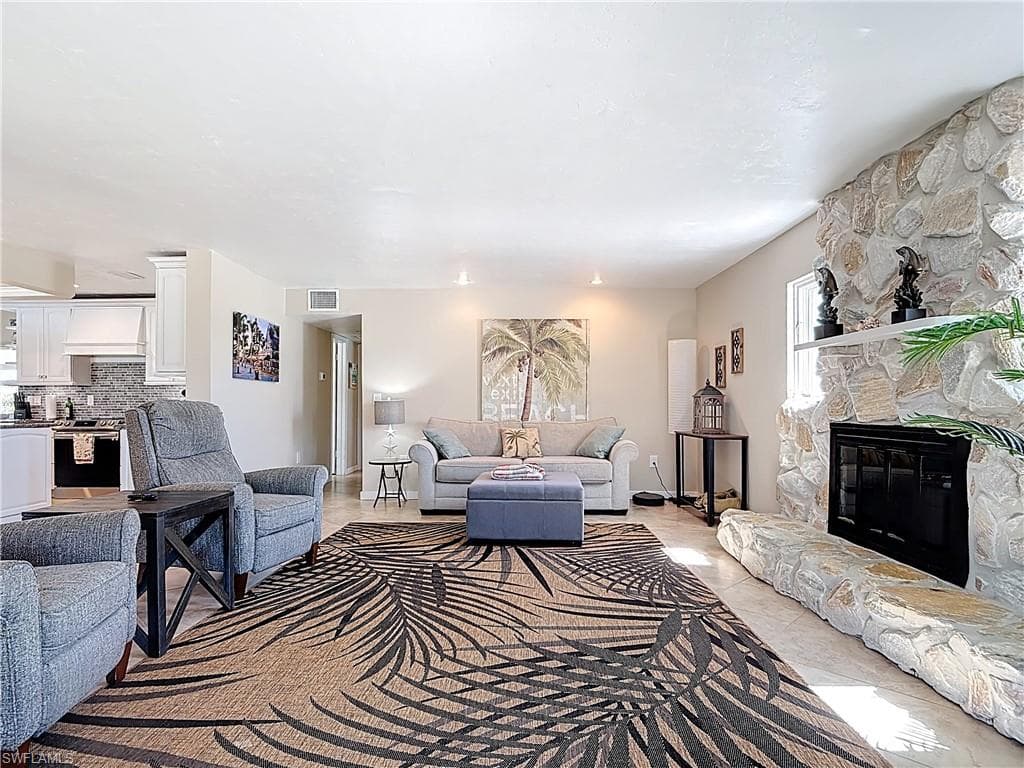 11481 Rebecca CIR-16