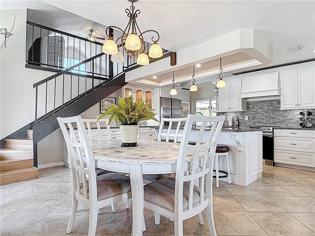 11481 Rebecca CIR-7