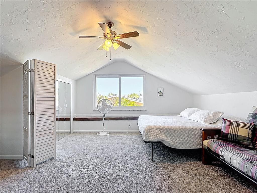 11481 Rebecca CIR-30