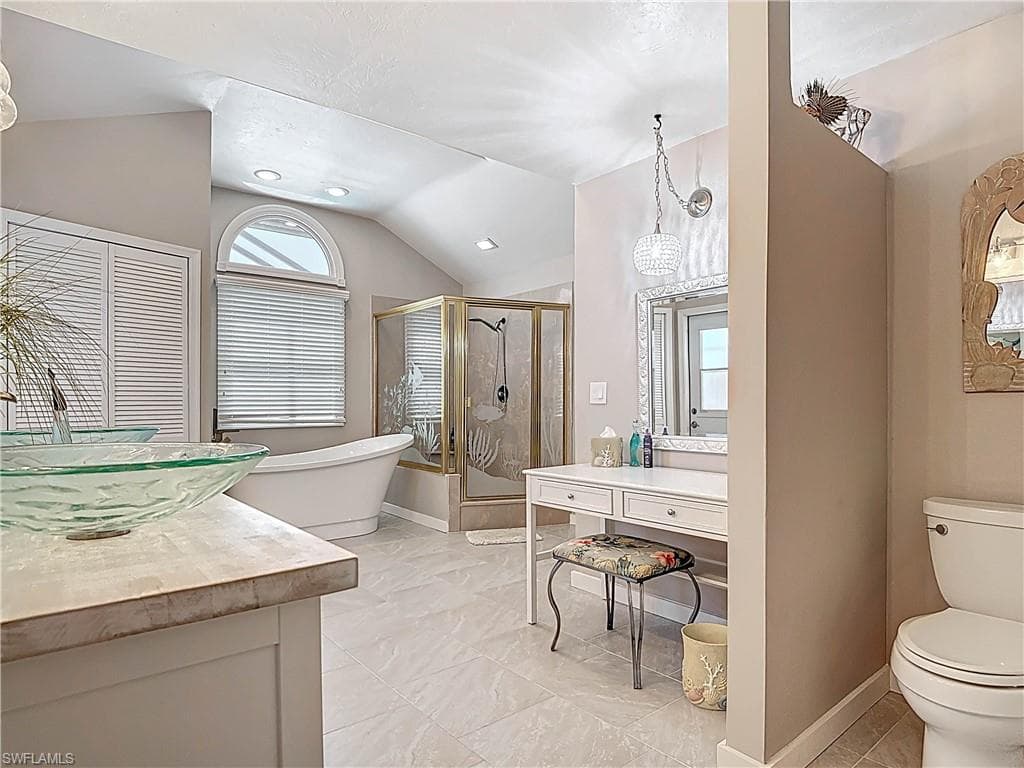11481 Rebecca CIR-21