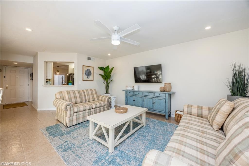 2885 Citrus Lake DR N103-6