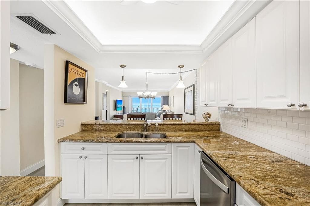 25870 Hickory BLVD 704-12