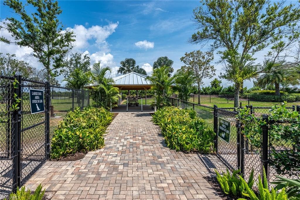14685 Kelson CIR-41