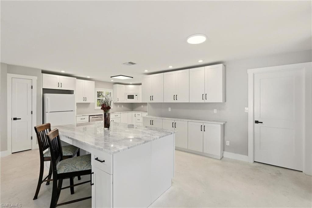 74 Aqua LN-16