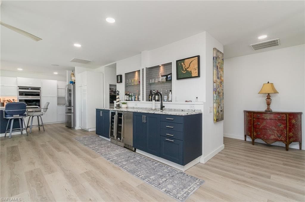 240 Driftwood LN-13