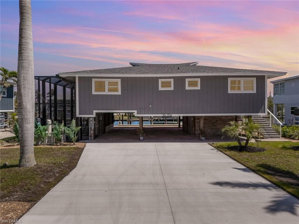240 Driftwood LN-36