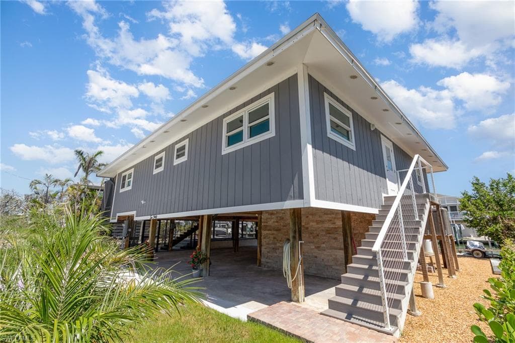 240 Driftwood LN-28