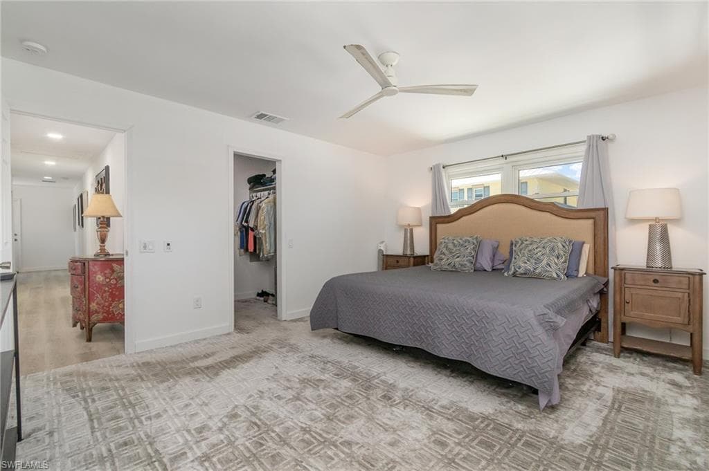240 Driftwood LN-18