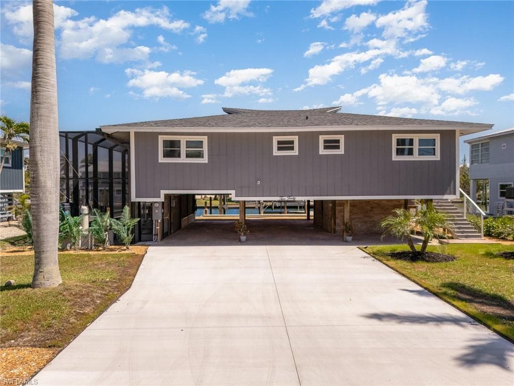 240 Driftwood LN-4