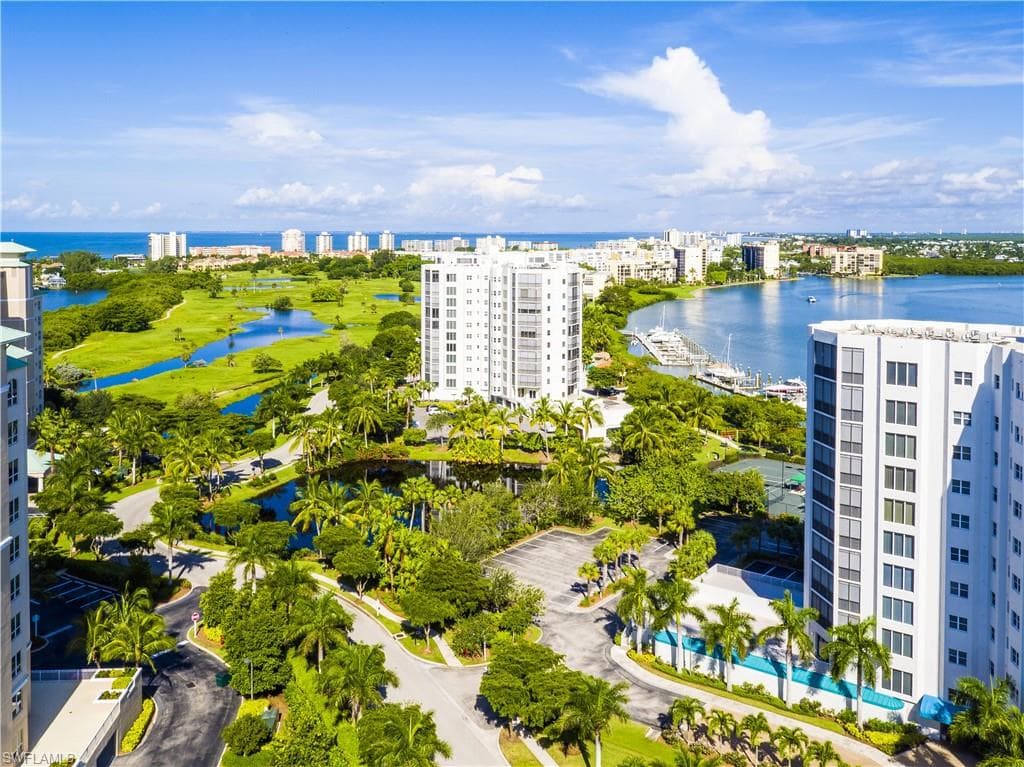 4142 Bay Beach LN 806-47