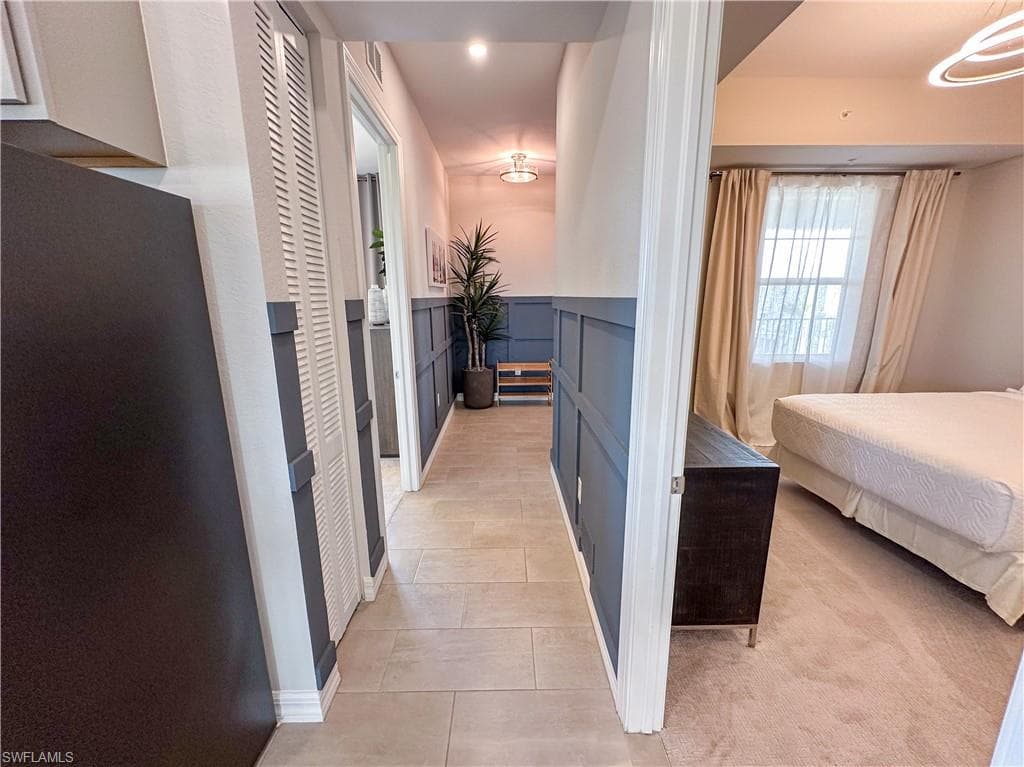 163 Indies DR E 206-30