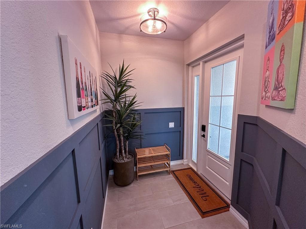 163 Indies DR E 206-35