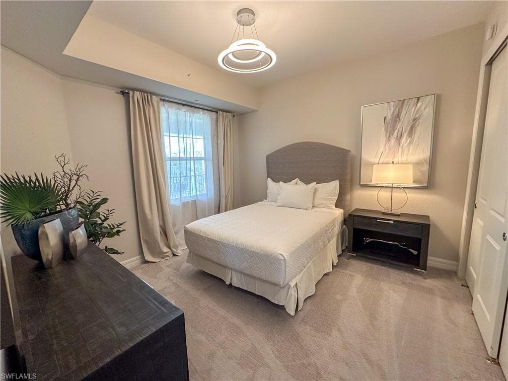 163 Indies DR E 206-31