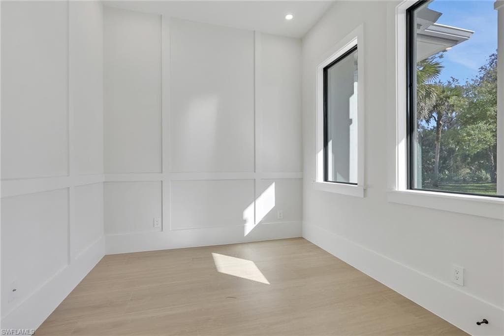 1109 15th ST SW-13