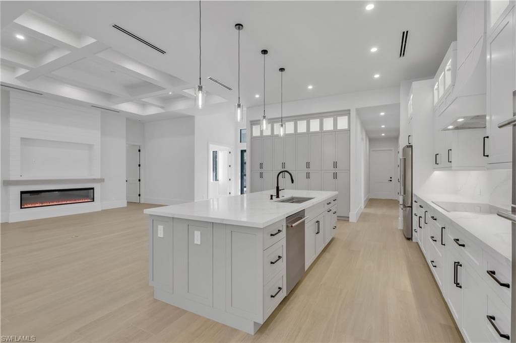 1109 15th ST SW-7
