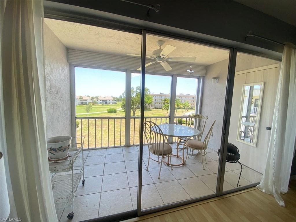 1624 Pine Valley DR 302-1