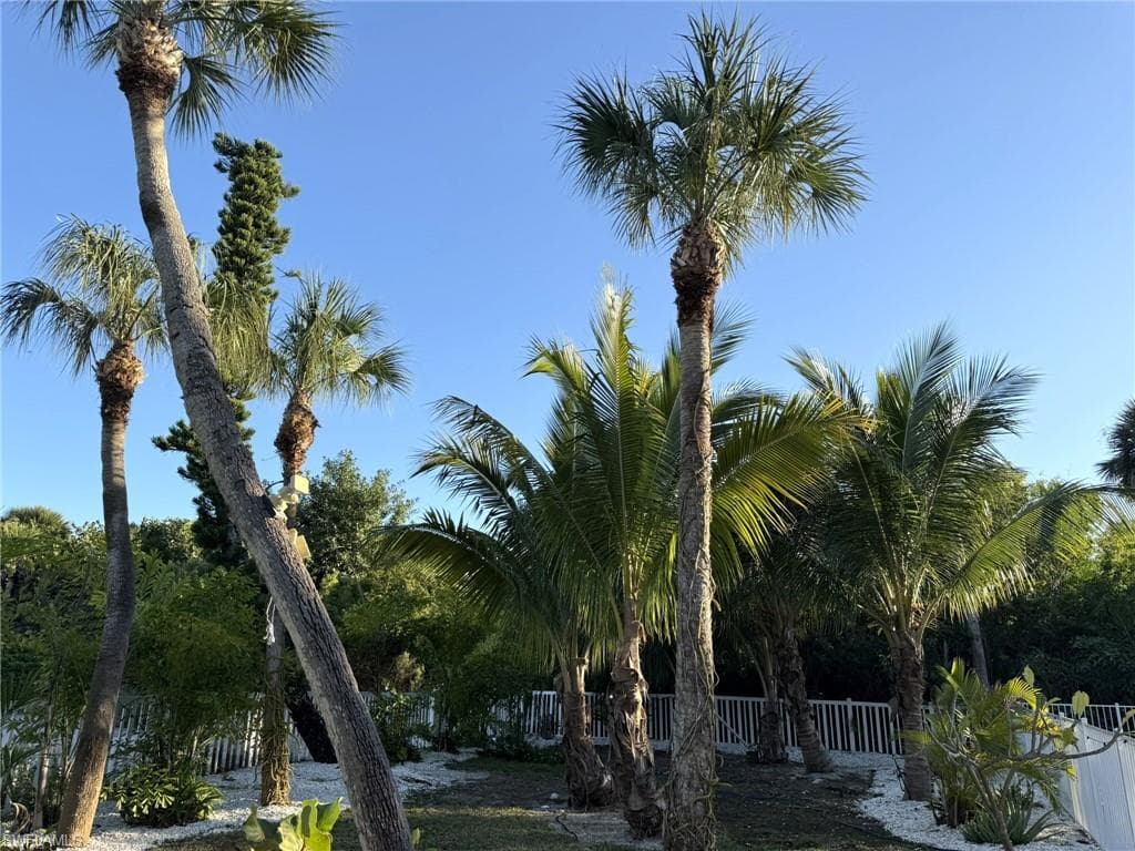 4511 Bartlett PKWY-44
