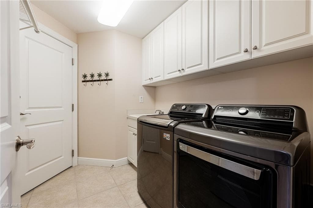 4192 Bay Beach LN 881-31