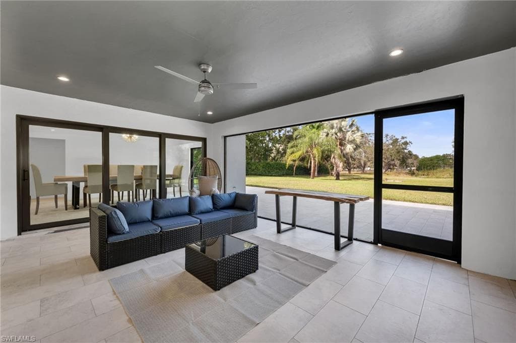 6659 Livingston Woods LN-3